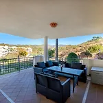 Hills Chic 3 Bed Elviria, Apartmán