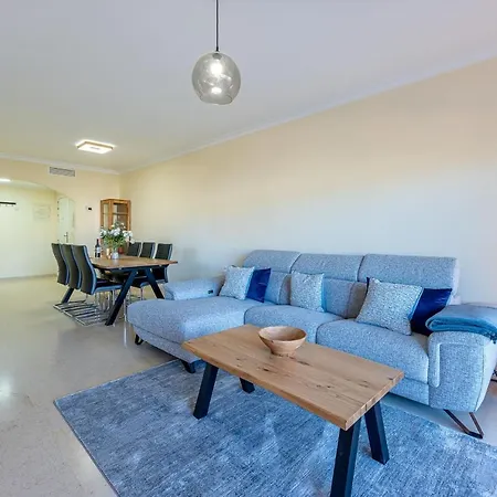 Apartment Hills Chic 3 Bed Elviria, Marbella