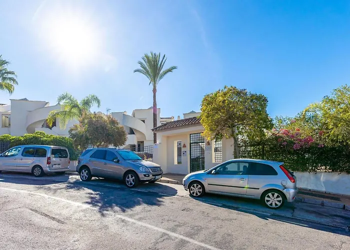 Apartament Hills Chic 3 Bed Elviria,