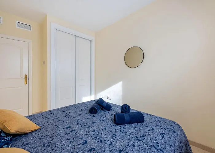 Hills Chic 3 Bed Elviria, Apartament Marbella