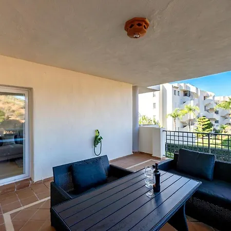 Hills Chic 3 Bed Elviria, * ماربيا