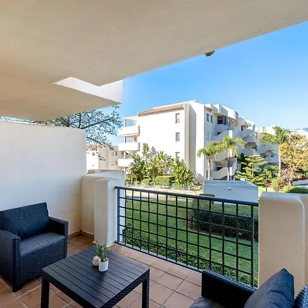 Hills Chic 3 Bed Elviria, * ماربيا